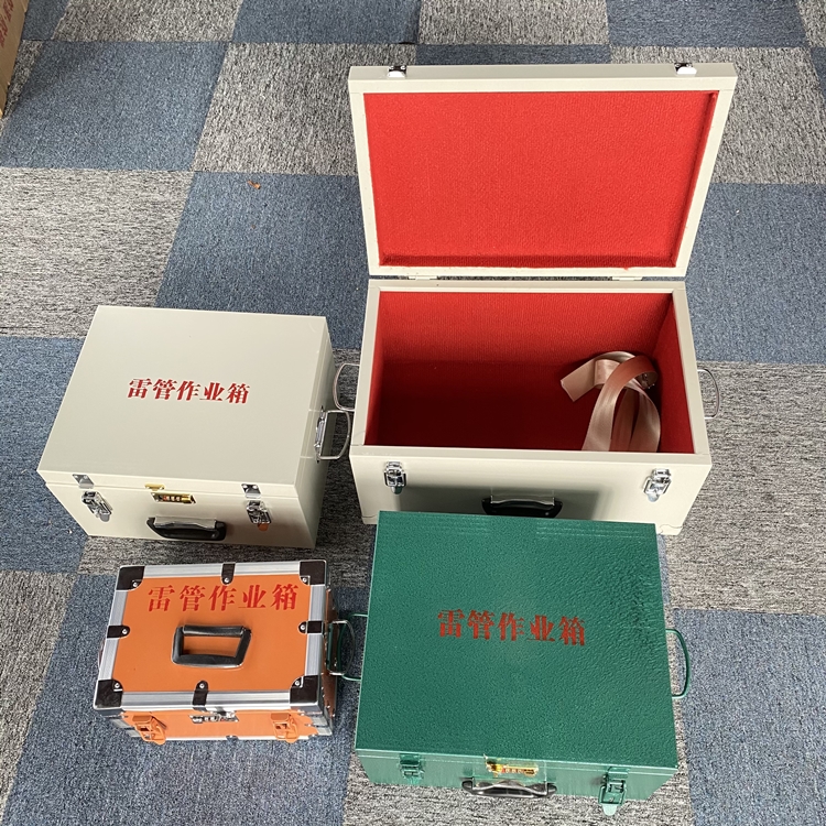 西安爆破工程作业箱如何选择？玻璃钢与传统材质的全面对比
